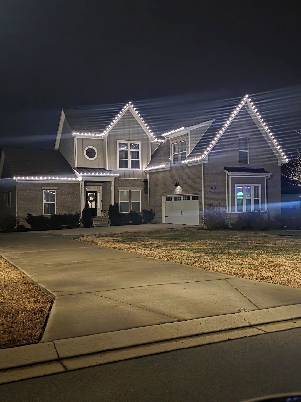 Holiday lighting project by Tennessee Twinkle Co.